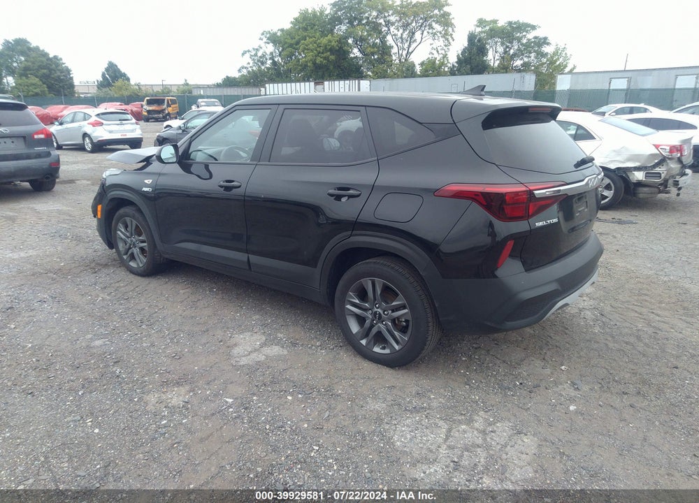 2023 KIA SELTOS LX VIN: KNDEPCAA0P7427884