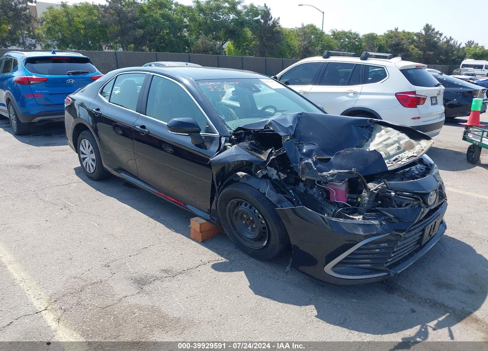 2021 TOYOTA CAMRY LE HYBRID VIN: 4T1C31AKXMU564887