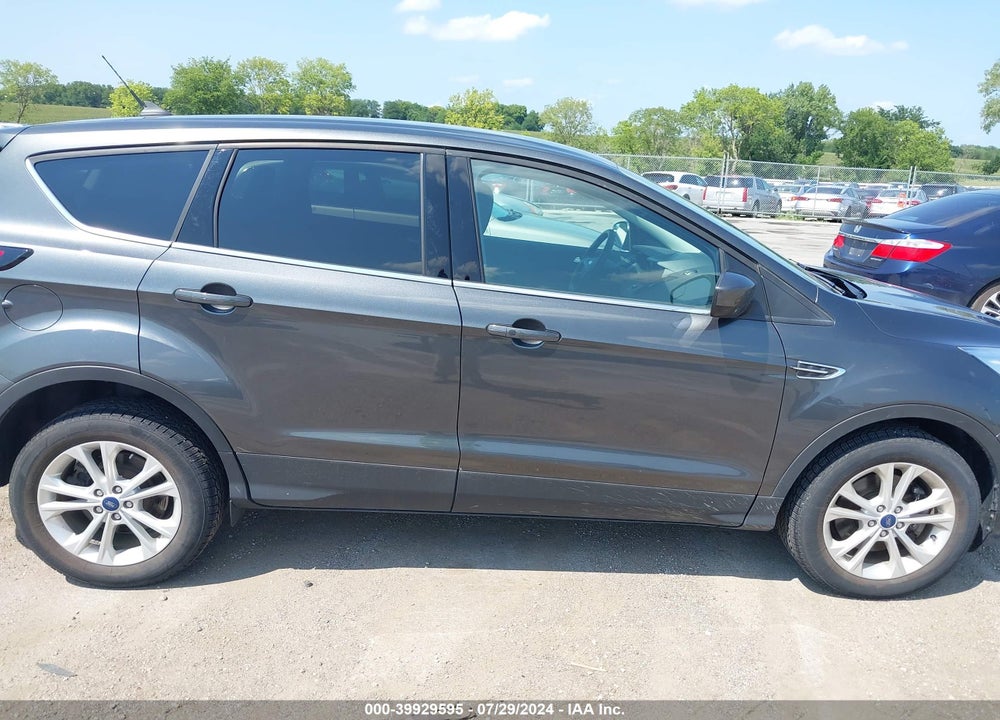 2019 FORD ESCAPE SE VIN: 1FMCU9GD4KUC27388