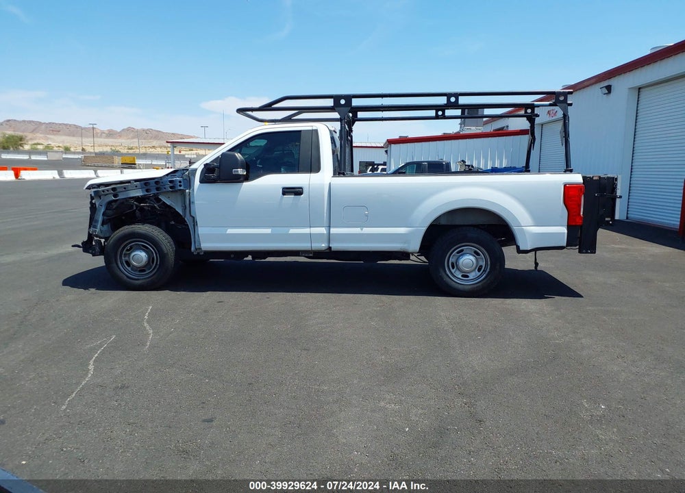 2018 FORD F-250 XL VIN: 1FTBF2A65JEC68679