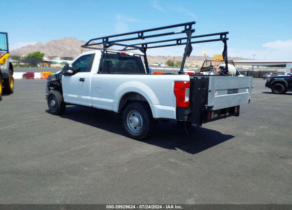 2018 FORD F-250 XL VIN: 1FTBF2A65JEC68679