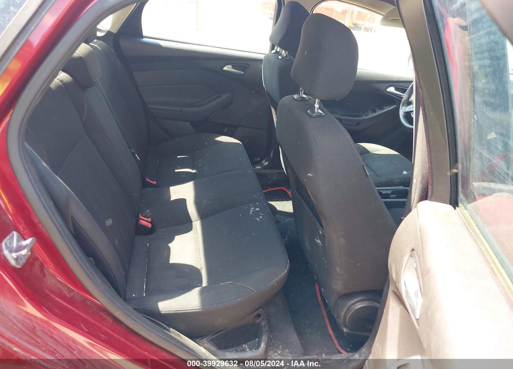 2016 FORD FOCUS SE VIN: 1FADP3F2XGL379286