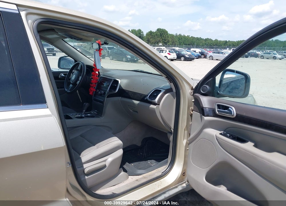 2012 JEEP GRAND CHEROKEE LAREDO VIN: 1C4RJEAG8CC159073