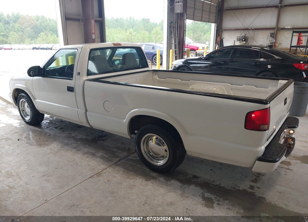 2003 GMC SONOMA SL VIN: 1GTCS14HX38182115