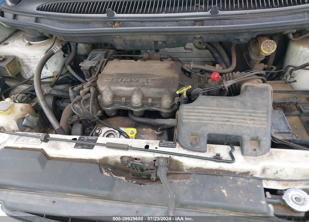 1999 DODGE CARAVAN VIN: 2B4FP2538XR152125