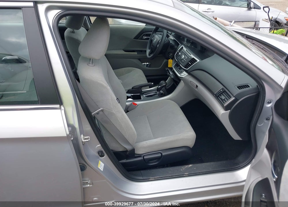 2013 HONDA ACCORD LX VIN: 1HGCR2F34DA011925