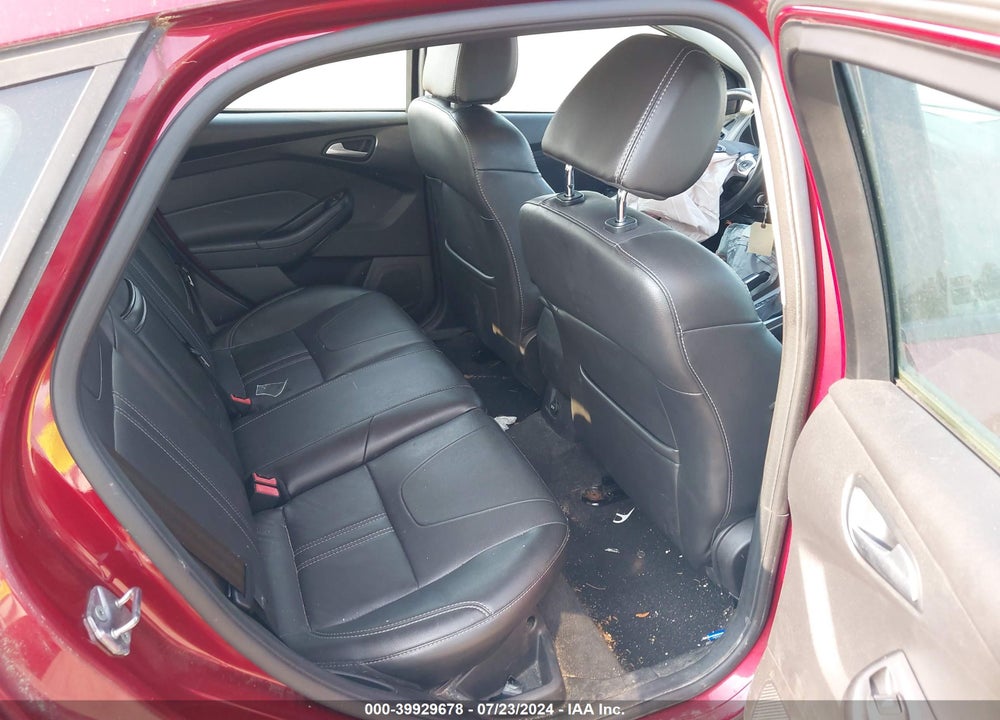 2013 FORD FOCUS SE VIN: 1FADP3K20DL150696