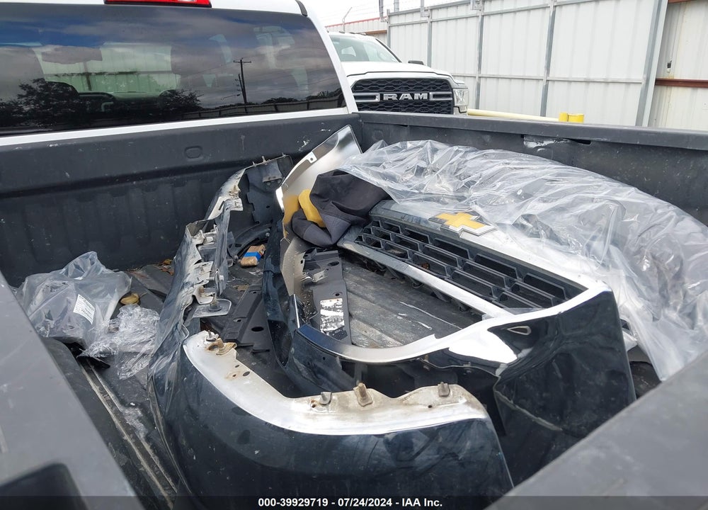 2018 CHEVROLET SILVERADO 1500 LS VIN: 1GCRCNECXJZ100909