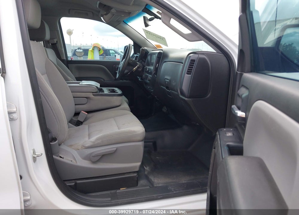 2018 CHEVROLET SILVERADO 1500 LS VIN: 1GCRCNECXJZ100909