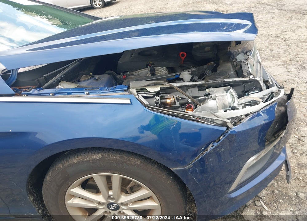 2015 HYUNDAI SONATA SE VIN: 5NPE24AF5FH174636