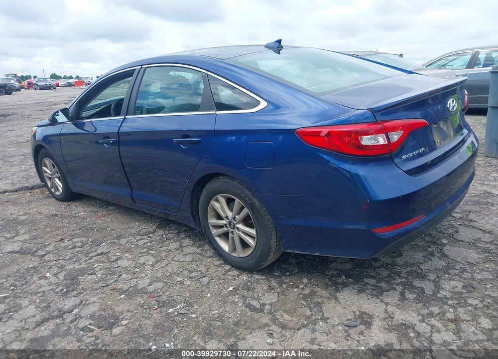 2015 HYUNDAI SONATA SE VIN: 5NPE24AF5FH174636