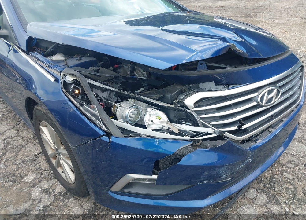 2015 HYUNDAI SONATA SE VIN: 5NPE24AF5FH174636