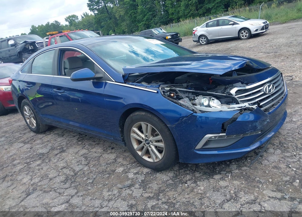 2015 HYUNDAI SONATA SE VIN: 5NPE24AF5FH174636