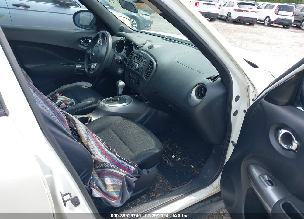 2013 NISSAN JUKE S VIN: JN8AF5MR1DT205845