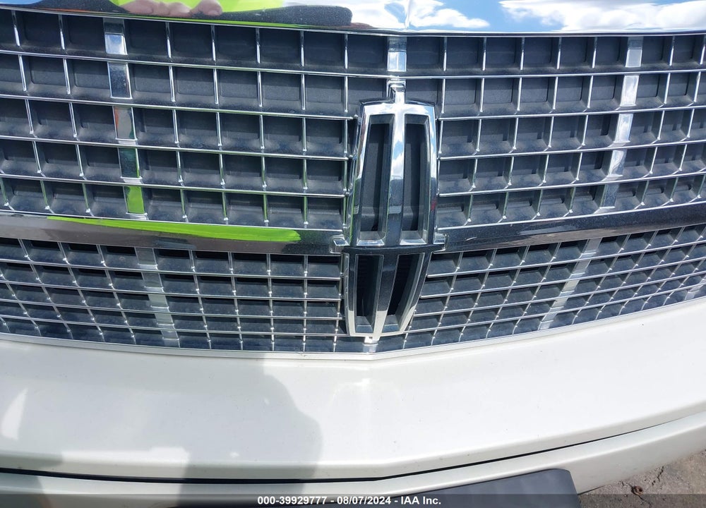 2008 LINCOLN MKX VIN: 2LMDU88C98BJ30839