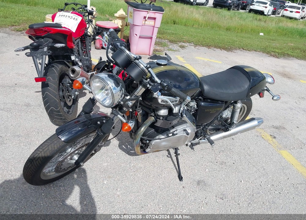 2014 TRIUMPH MOTORCYCLE THRUXTON VIN: SMT920K18ET625907