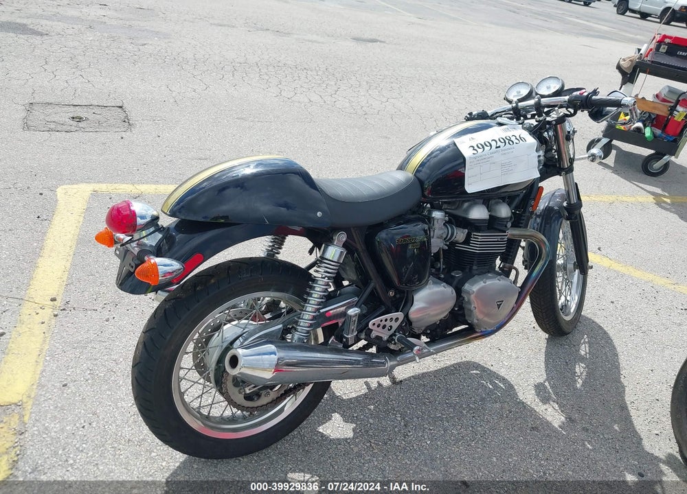 2014 TRIUMPH MOTORCYCLE THRUXTON VIN: SMT920K18ET625907