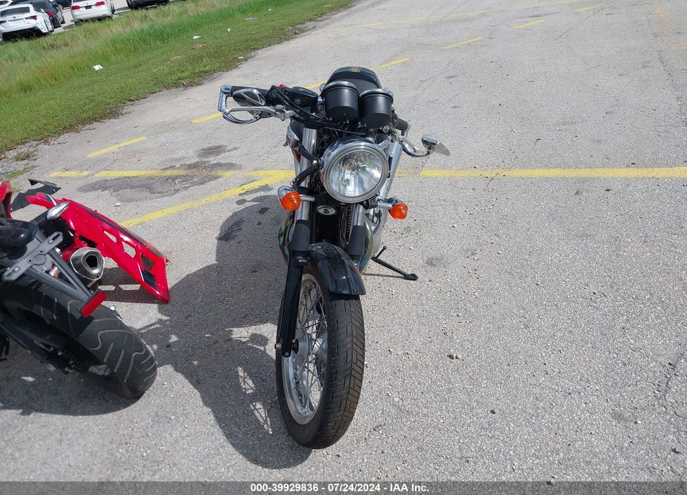 2014 TRIUMPH MOTORCYCLE THRUXTON VIN: SMT920K18ET625907