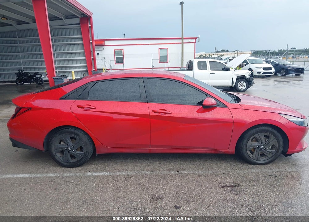 2021 HYUNDAI ELANTRA SEL VIN: 5NPLM4AG1MH037099