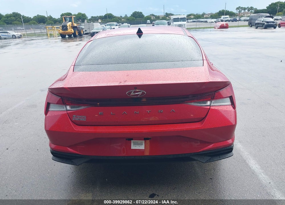 2021 HYUNDAI ELANTRA SEL VIN: 5NPLM4AG1MH037099