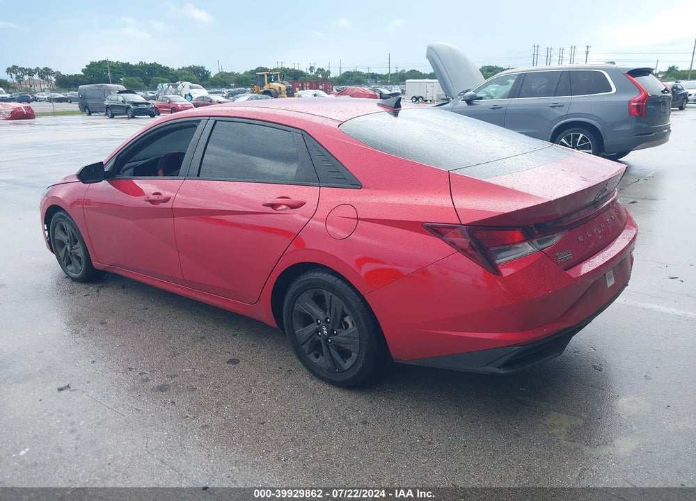 2021 HYUNDAI ELANTRA SEL VIN: 5NPLM4AG1MH037099