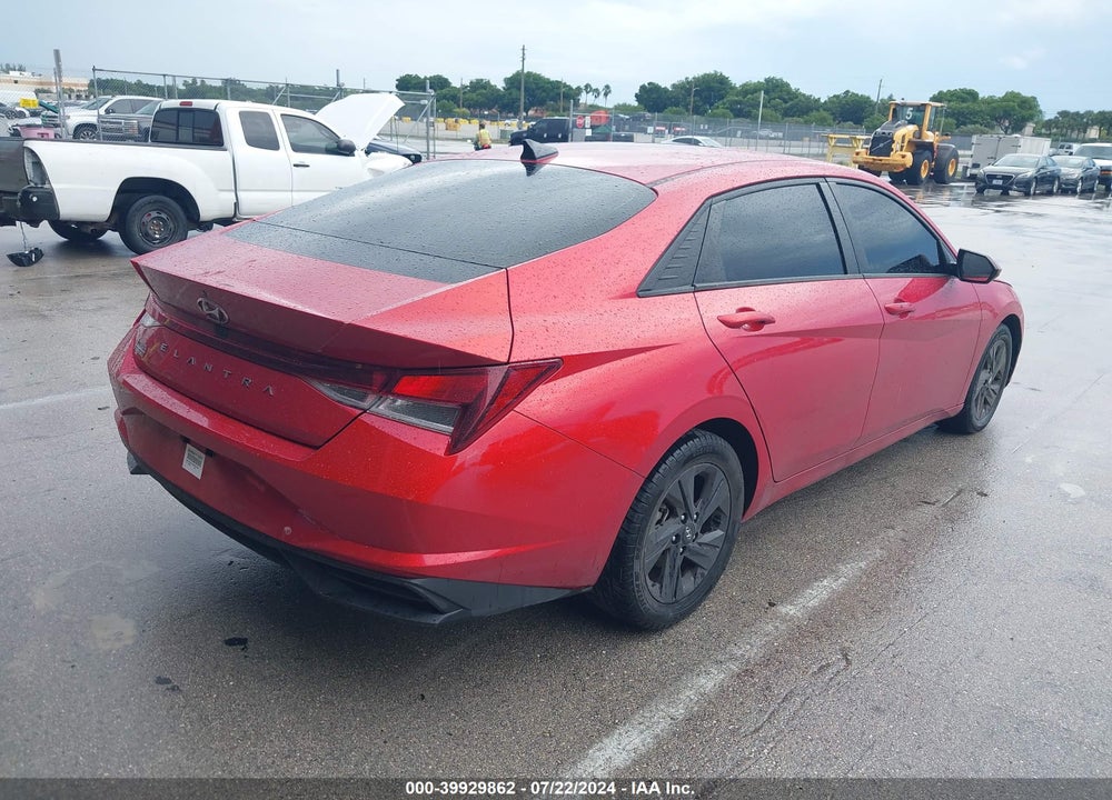 2021 HYUNDAI ELANTRA SEL VIN: 5NPLM4AG1MH037099