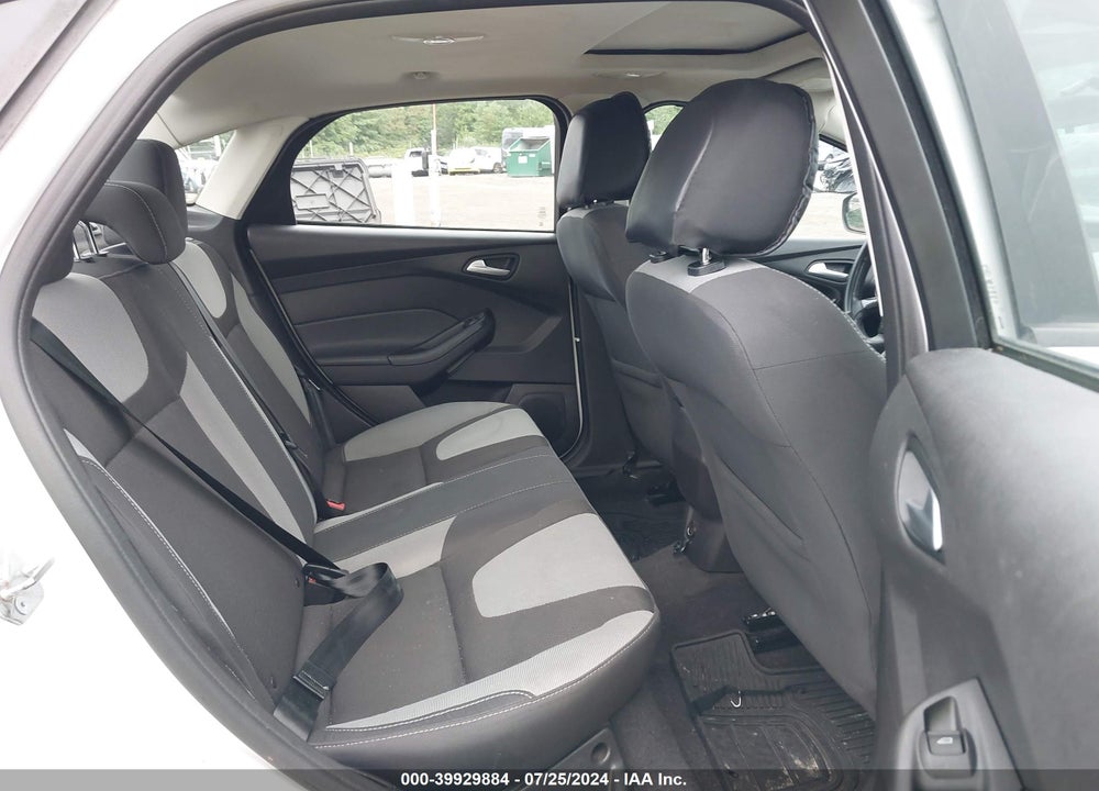 2014 FORD FOCUS SE VIN: 1FADP3F2XEL409335