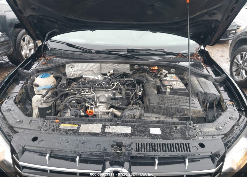 2013 VOLKSWAGEN PASSAT 2.0L TDI SE VIN: 1VWBN7A32DC044854
