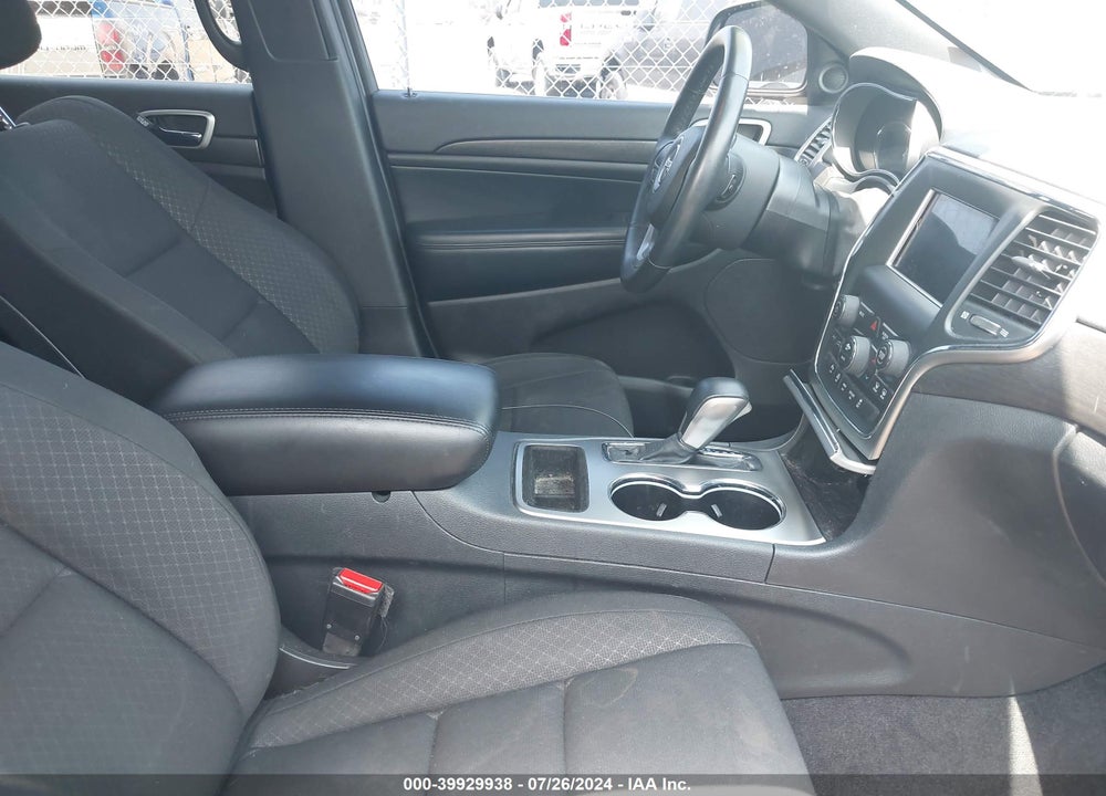 2018 JEEP GRAND CHEROKEE LAREDO E 4X4 VIN: 1C4RJFAG4JC121097