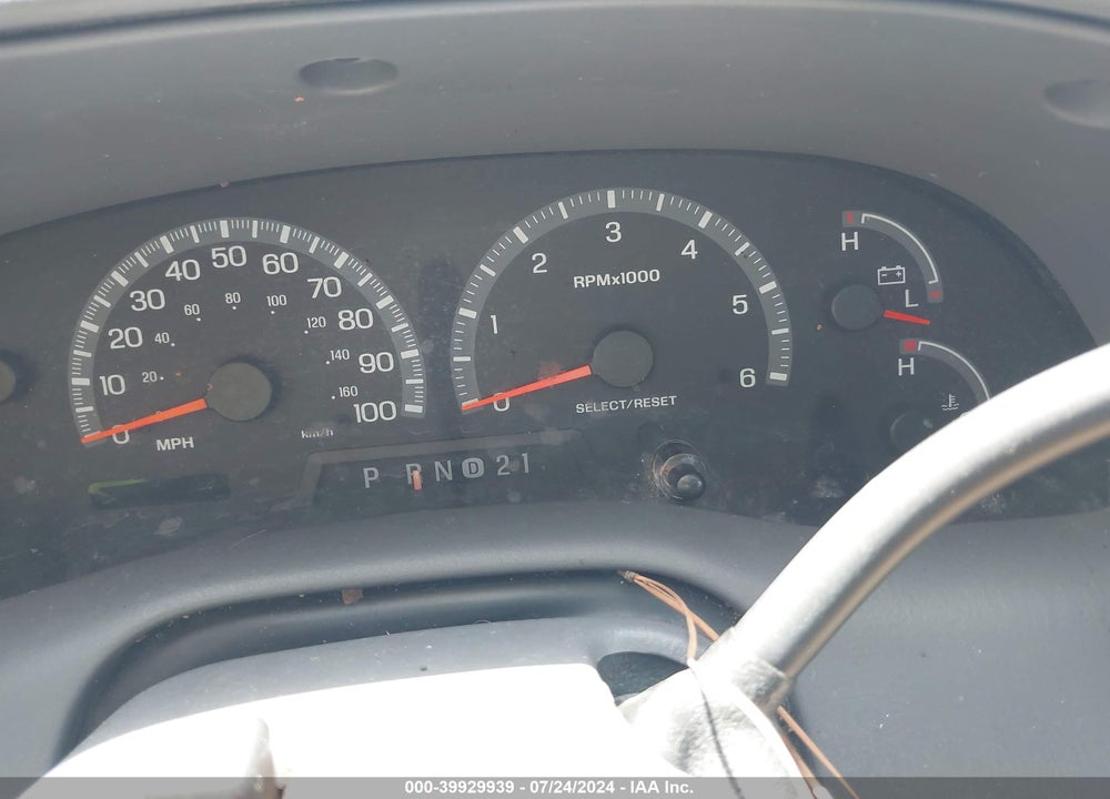 2002 FORD F-150 LARIAT/XLT VIN: 1FTRW07612KC98419