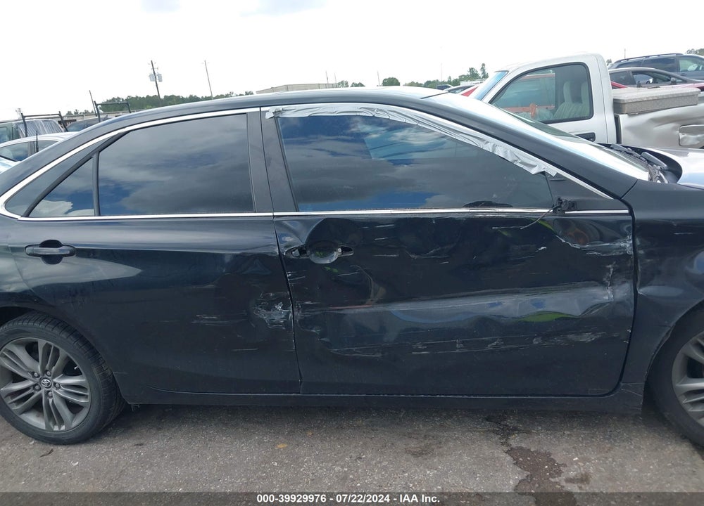 2015 TOYOTA CAMRY SE VIN: 4T1BF1FKXFU105406