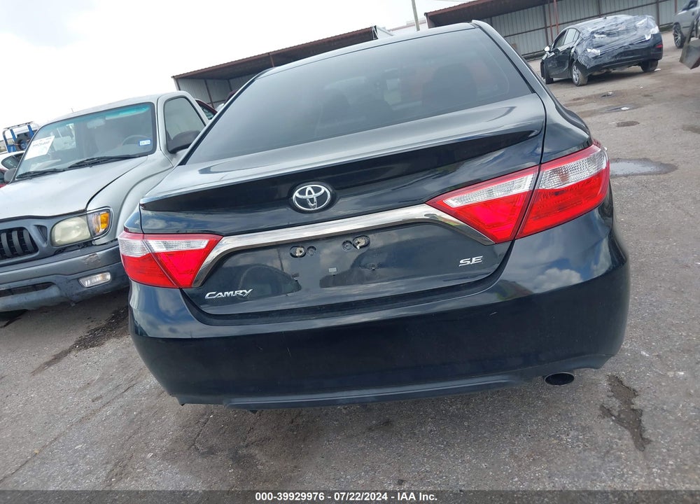 2015 TOYOTA CAMRY SE VIN: 4T1BF1FKXFU105406