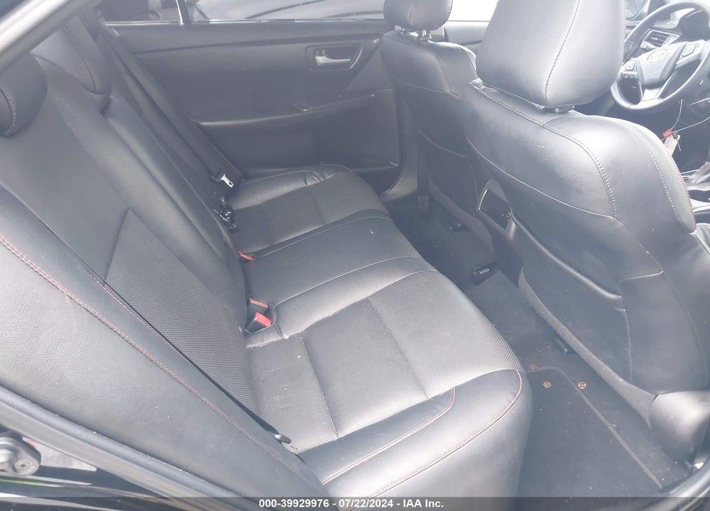 2015 TOYOTA CAMRY SE VIN: 4T1BF1FKXFU105406