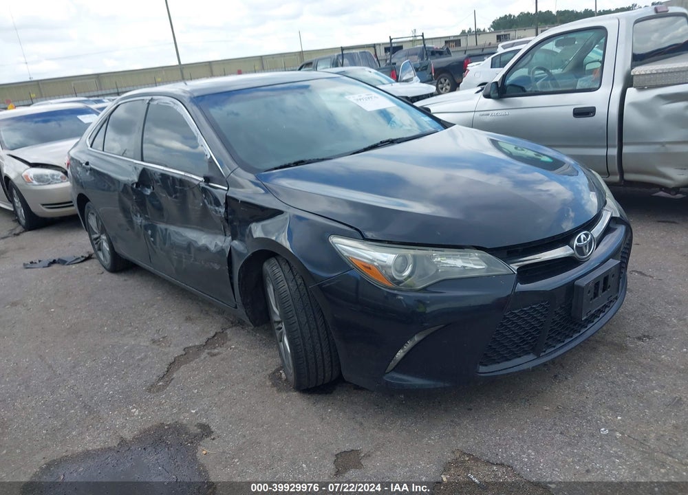 2015 TOYOTA CAMRY SE VIN: 4T1BF1FKXFU105406