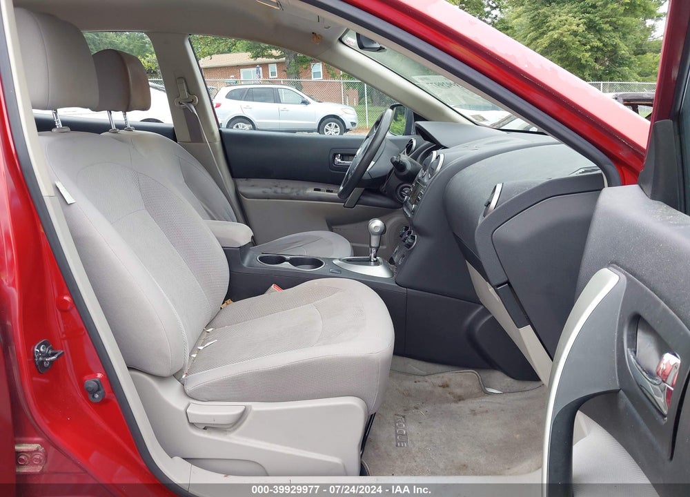 2014 NISSAN ROGUE SELECT S VIN: JN8AS5MV5EW717228