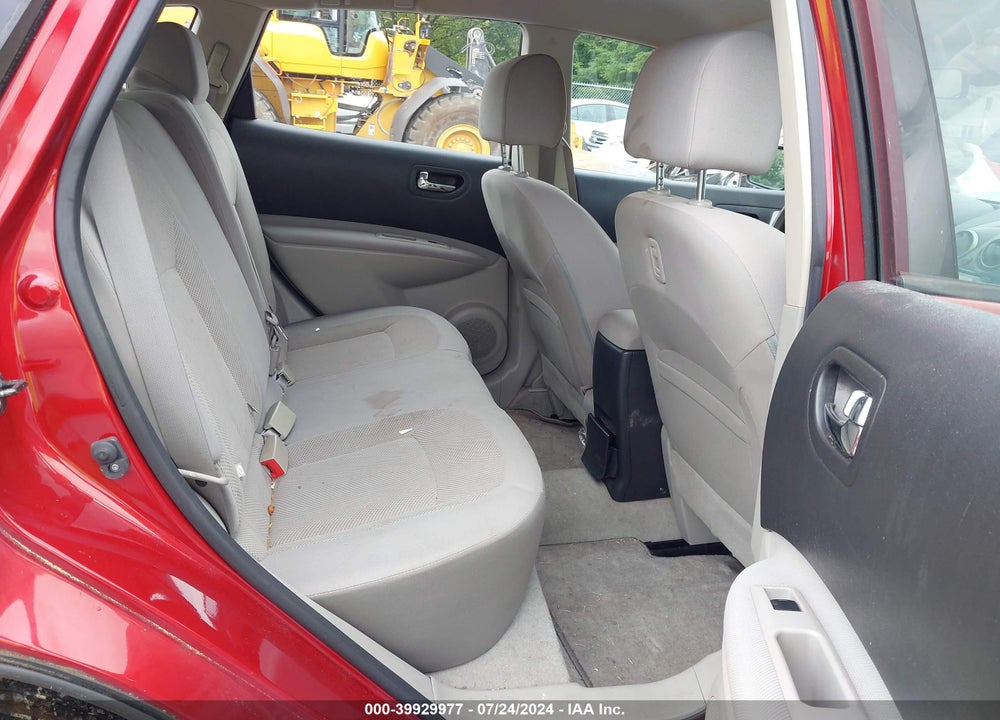 2014 NISSAN ROGUE SELECT S VIN: JN8AS5MV5EW717228
