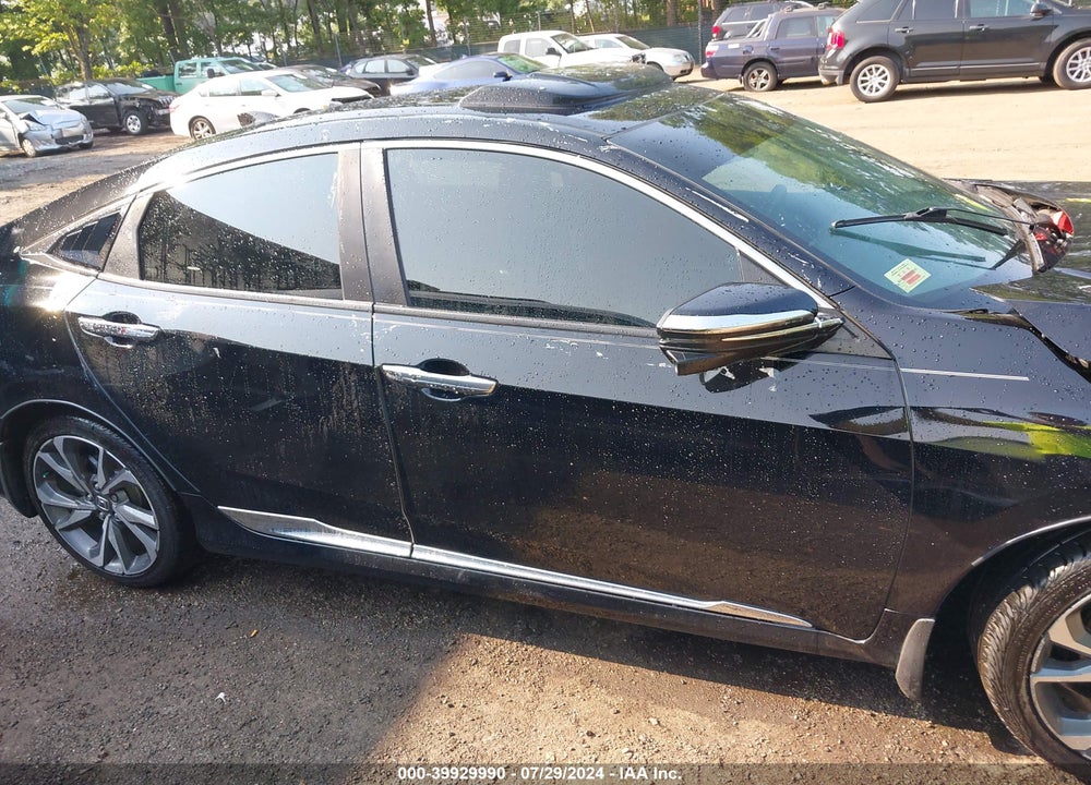 2019 HONDA CIVIC TOURING VIN: 19XFC1F90KE201646