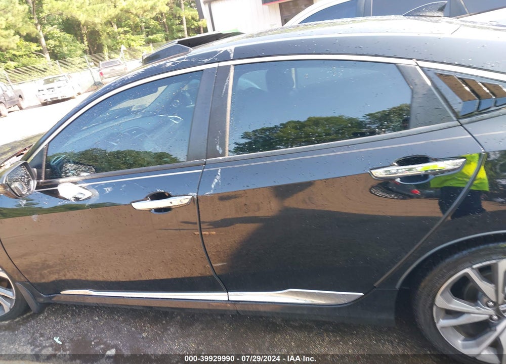 2019 HONDA CIVIC TOURING VIN: 19XFC1F90KE201646