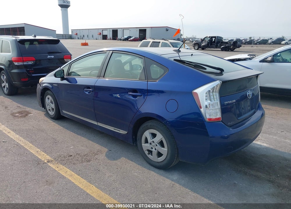 2011 TOYOTA PRIUS THREE VIN: JTDKN3DU5B1424036