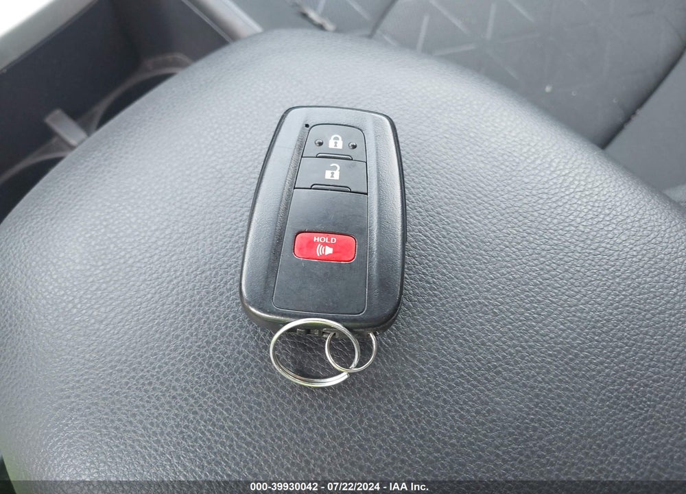 2024 TOYOTA RAV4 HYBRID XLE VIN: 2T3RWRFV0RW194017