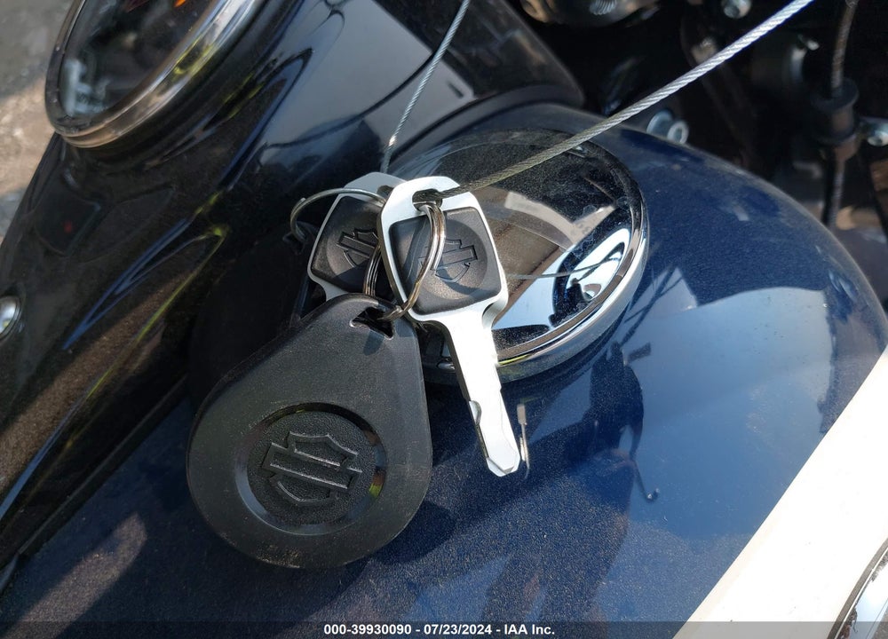 2019 HARLEY-DAVIDSON FLHCS VIN: 1HD1YBK20KB065881
