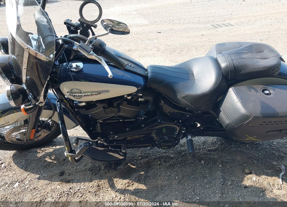 2019 HARLEY-DAVIDSON FLHCS VIN: 1HD1YBK20KB065881