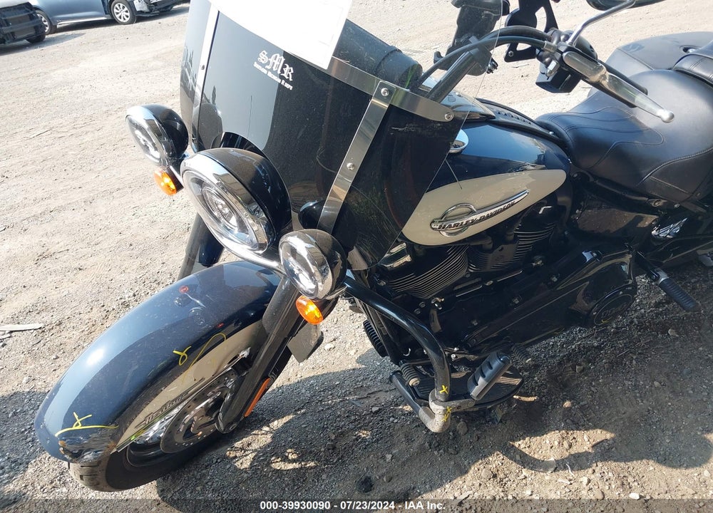 2019 HARLEY-DAVIDSON FLHCS VIN: 1HD1YBK20KB065881