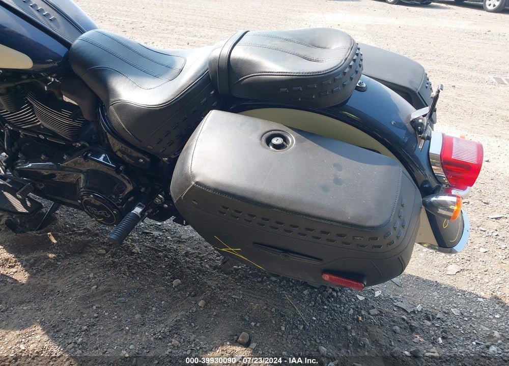 2019 HARLEY-DAVIDSON FLHCS VIN: 1HD1YBK20KB065881