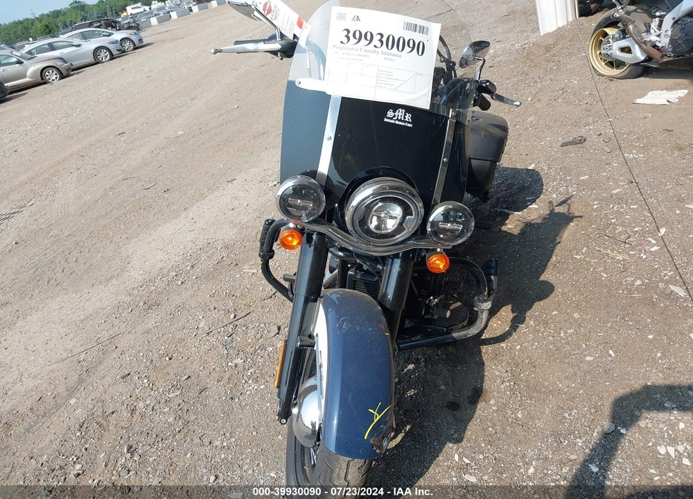 2019 HARLEY-DAVIDSON FLHCS VIN: 1HD1YBK20KB065881