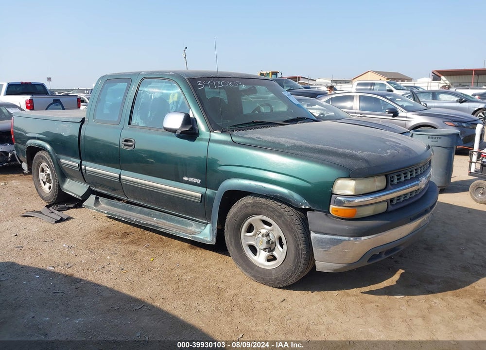 2001 CHEVROLET SILVERADO 1500 LS VIN: 2GCEC19V611255775