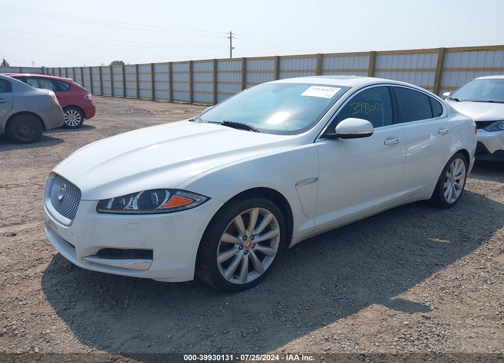 2014 JAGUAR XF V6 SC VIN: SAJWJ0EF4E8U10184