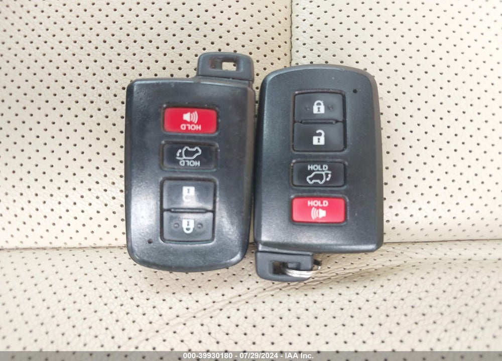 2014 TOYOTA HIGHLANDER LIMITED V6 VIN: 5TDDKRFH4ES050076