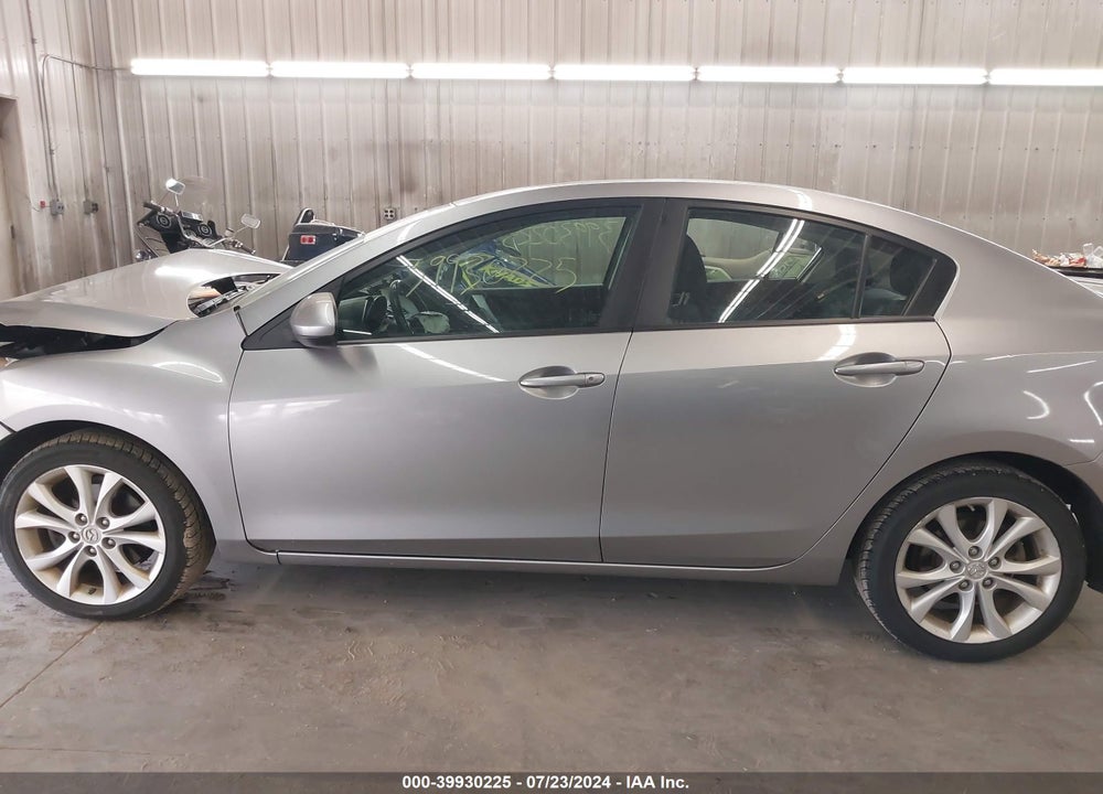2011 MAZDA 3 S SPORT VIN: JM1BL1U50B1386864