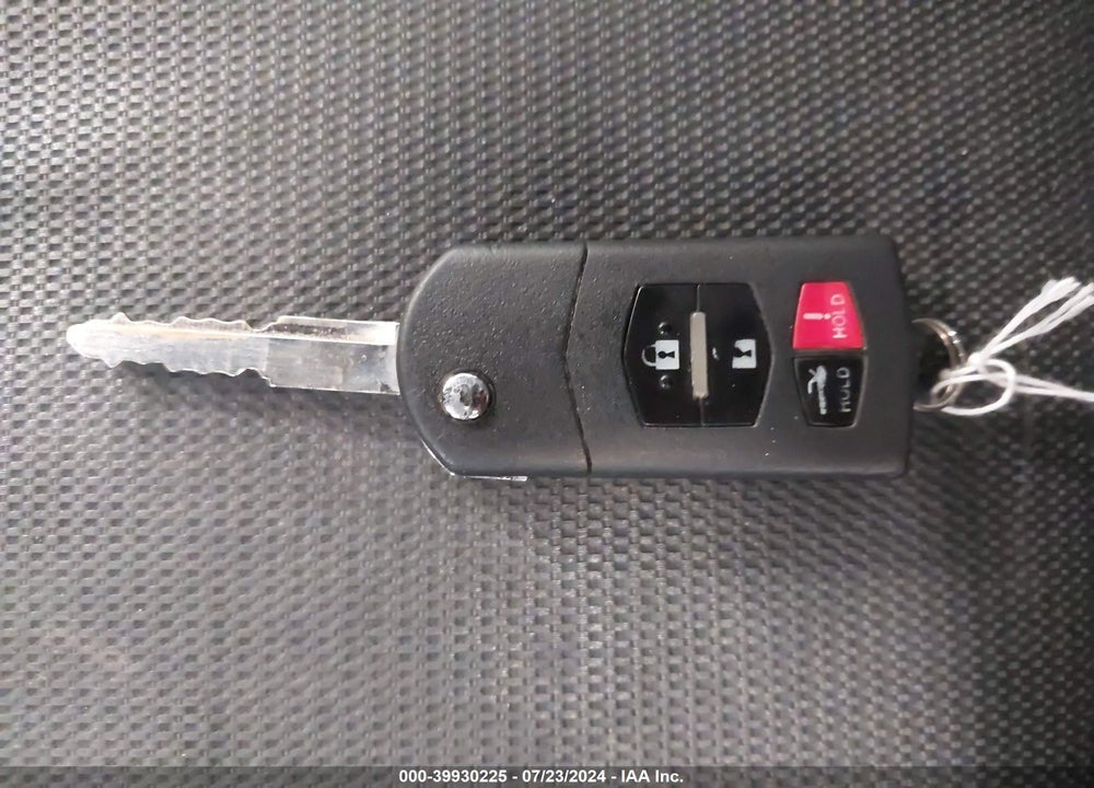 2011 MAZDA 3 S SPORT VIN: JM1BL1U50B1386864